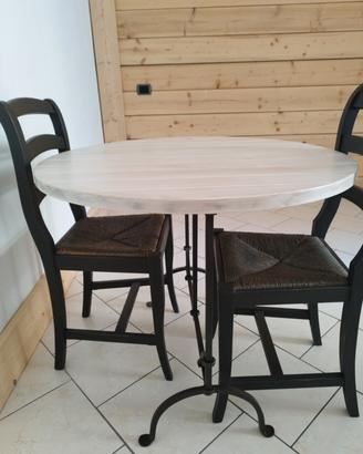 tavolo con sedie 
