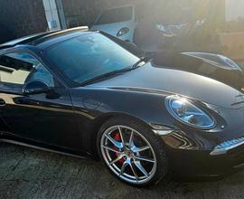 Porsche 911 3.8 Carrera 4S Coupé