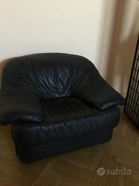 Poltrona Similpelle Nera