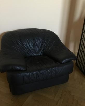 Poltrona Similpelle Nera