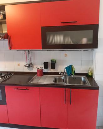 cucina componibile  completa di elettrodomestici 