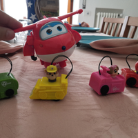 Super wings e paw patrols