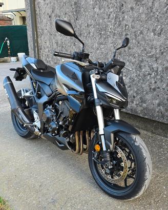 Honda CB1000 Hornet 2025