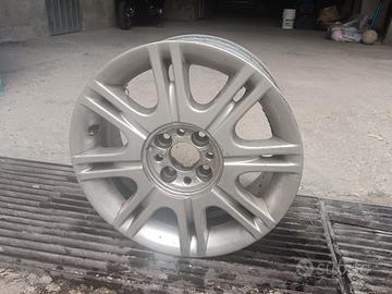 Cerchio in lega 15" Fiat