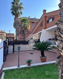 PORZIONE DI QUADRIFAMILIARE A ROMA