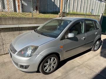 Ford Fiesta 1.2 benzina Euro 4 (NEOPATENTATI)