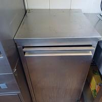 pattumiera in acciaio