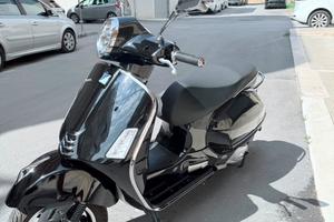 Vespa GTS Super 2023 125cc