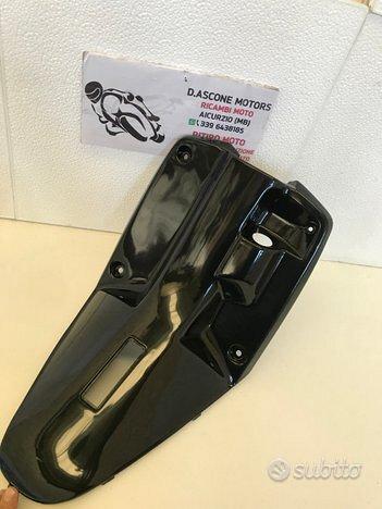 Subito - D.ASCONE MOTORS - Kit carene Booster Nero Lucido FINO AL 2003 8  PEZZ - Accessori Moto In vendita a Monza e della Brianza