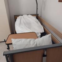 Letto elettrico Basic nuovo per anziani