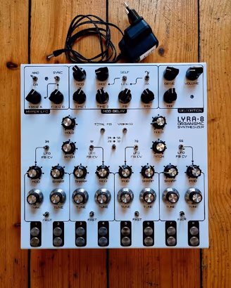 Sintetizzatore Soma Lyra-8