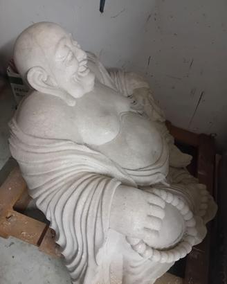 Budda che ride ,in pietra