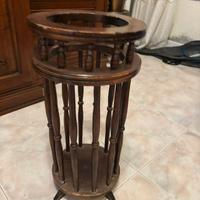 Portaombrelli in legno