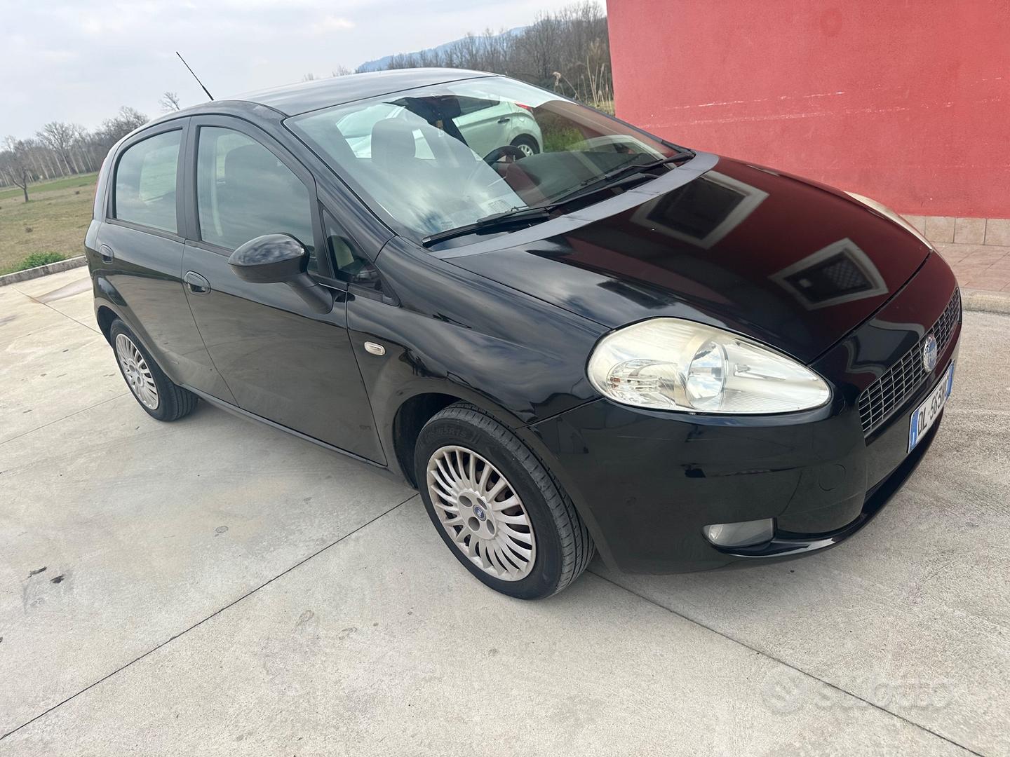 Fiat Grande Punto 2007 photo 4