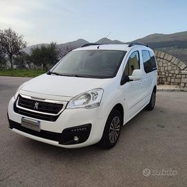 PEUGEOT Partner Tepee BlueHDi 100 Active