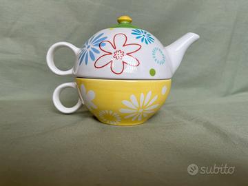 Teiera e tazza