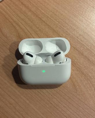 Apple AirPods Pro (1ª Generazione)