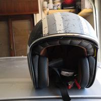 casco con visiera estraibile