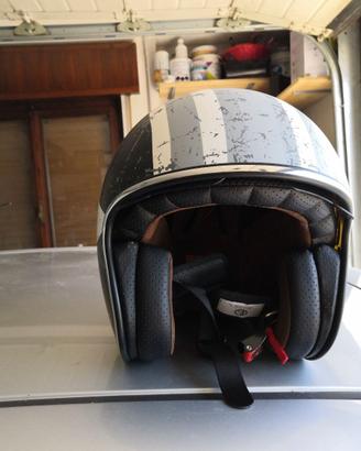 casco con visiera estraibile