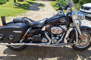 HD Road Kingston classic FLHRCI black