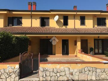 VILLA A SCHIERA A CERVARO