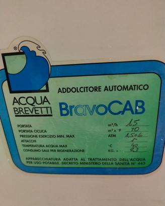 Addolcitore a sale automatico
