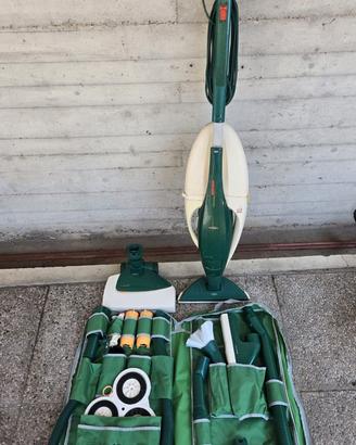 Folletto VK 131 con borsa accessori e battitappeto