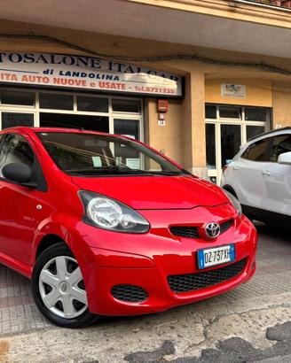 Toyota Aygo 1.0 12V 5 porte - 2010