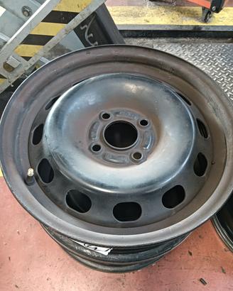 cerchi ferro Ford da 15