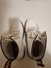 anfibi dr Martens t. 43