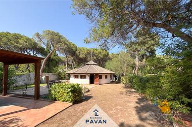 Villa indipendente con grande giardino