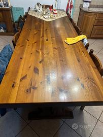 Tavolo in legno di ciliegio con 10 sedie