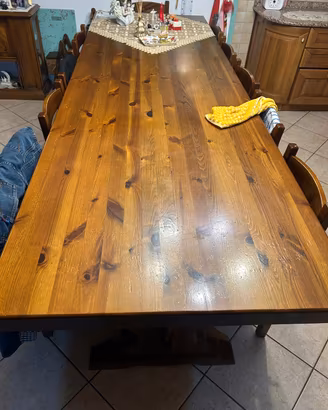 Tavolo in legno di ciliegio con 10 sedie