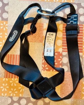 Imbragatura Cassin per spalle da arrampicata