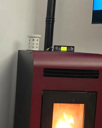Stufa a pellet Ecofox 12,5 kW con accessori 
