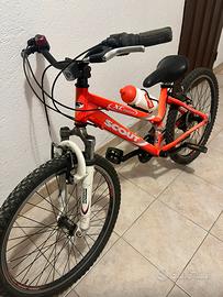 Bici  bambina  e  donna