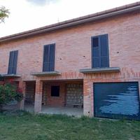 Casa con ampia corte a pochi km da Campobasso