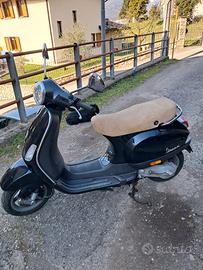 vespa lx 50  2t  anno 2009  km 3853