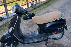 vespa lx 50  2t  anno 2009  km 3853