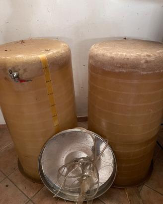 Contenitore vino in resina