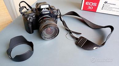 Fotocamera analogica Canon EOS 30 + ottica