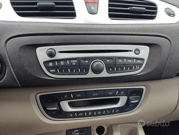 Autoradio RENAULT SCENIC del 2009