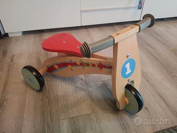 Triciclo in legno 