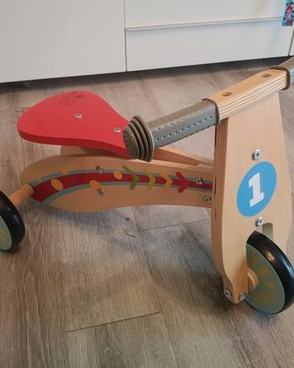 Triciclo in legno 