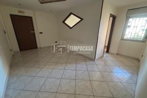 TRILOCALE CON ASCENSORE