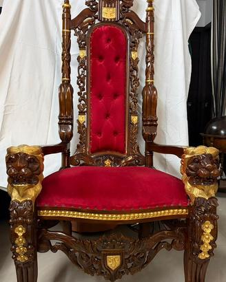 Trono Reale in Legno