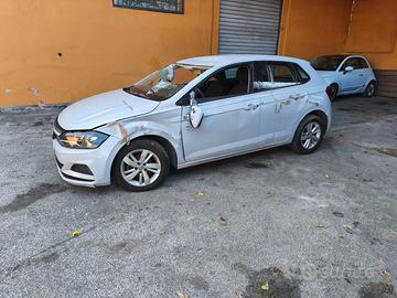 Vw Polo 1.0 benzina sinistrata