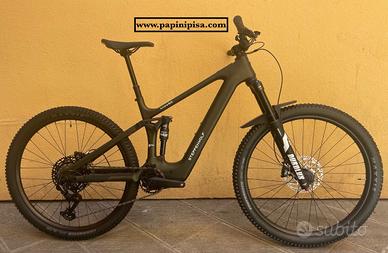 STEPPENWOLF  AVINOX M2S 130 NM BATTERIA 800 Wh