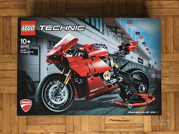 LEGO Technic 42107 - Ducati Panigale V4 R - Nuovo
