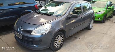 Ricambi Renault Clio 2006 cil 1.1 Benz 55 kw